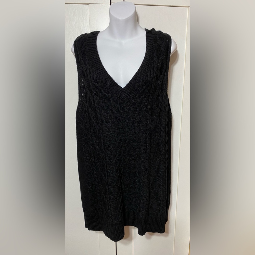 Eclipse Black Sleeveless Sweater